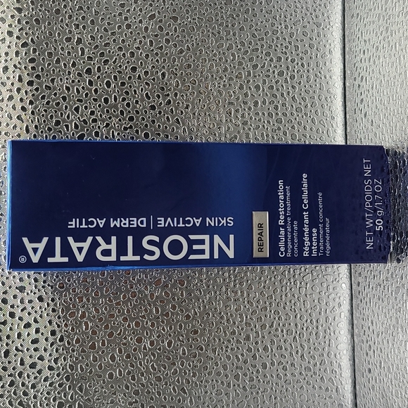 Neostrata - Skin Active Repair - Picture 1 of 4